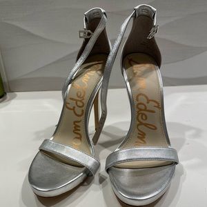 NEVER WORN Sam Edelman Silver Strappy Heels